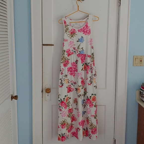 Floral dress with pockets - Picture 1 of 5